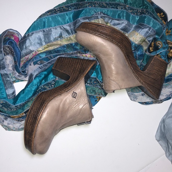 Born Haledon Taupe Clog Mules Women's Size 9 - Picture 13 of 13